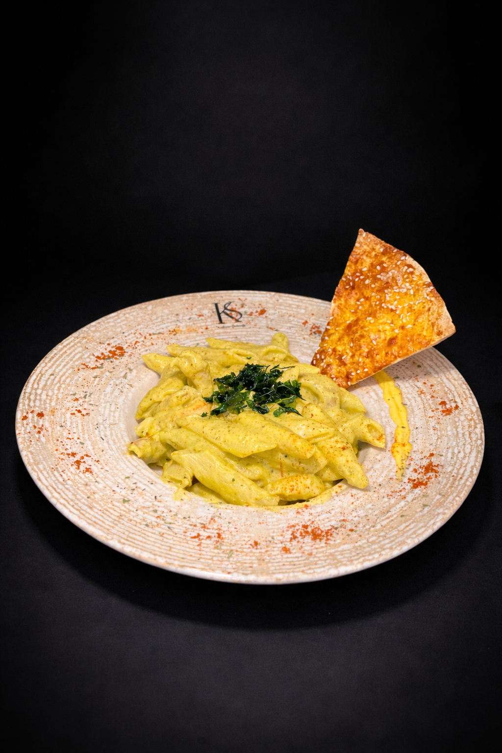 Köri Soslu Tavuklu Penne