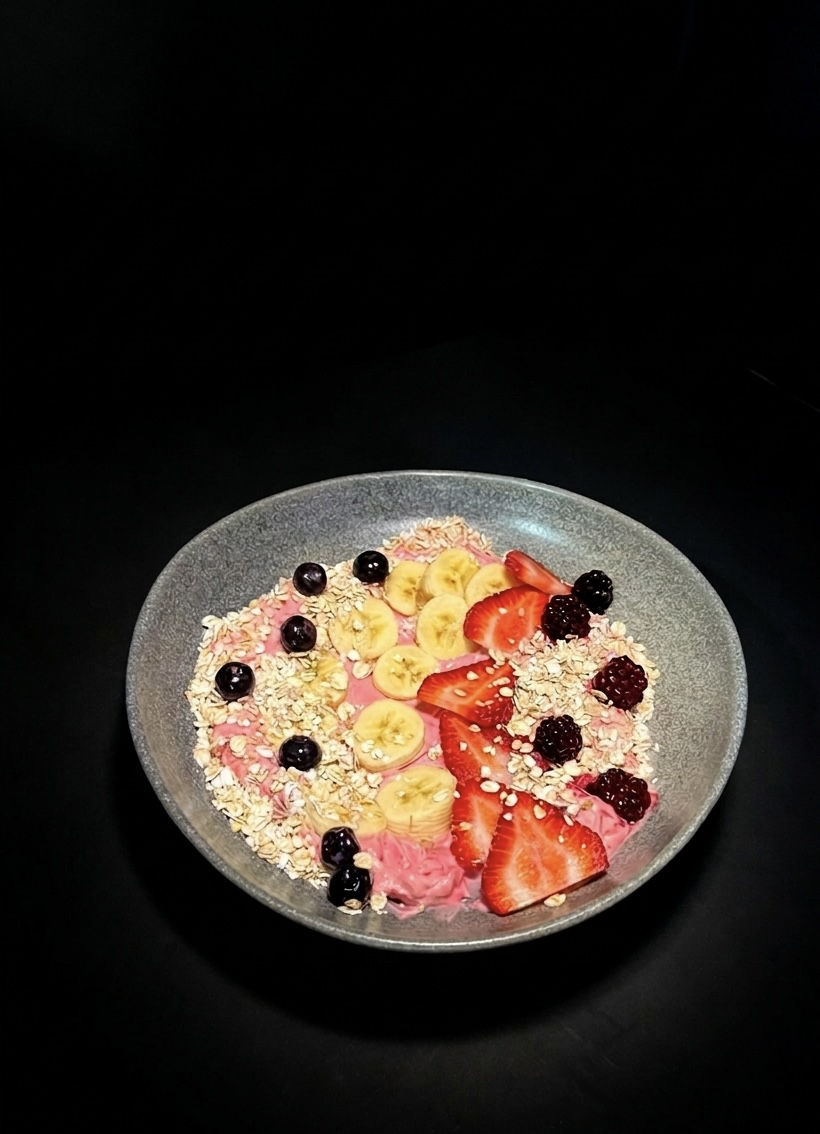 Çilekli Granola Bowl
